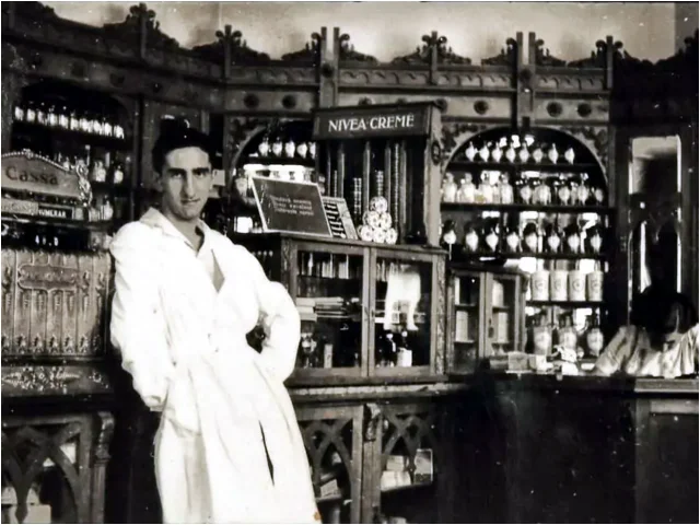 Farmacia Hotaranu vintage image